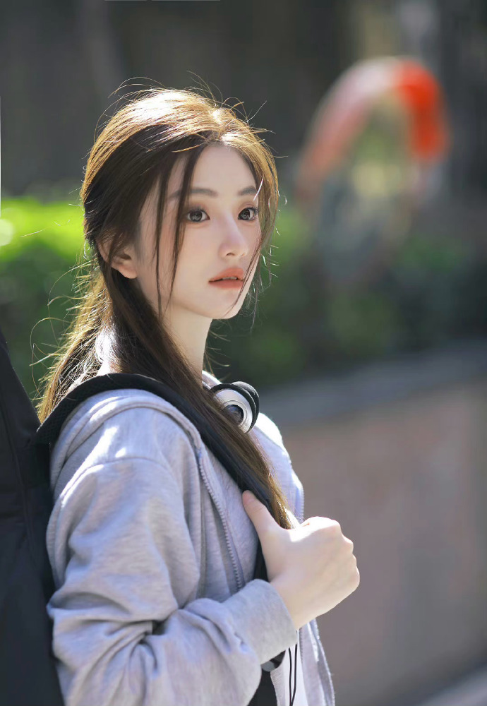泰勒·谢里丹揭露《黄石》选角真相:罗伯特·雷德福加盟被HBO劝退